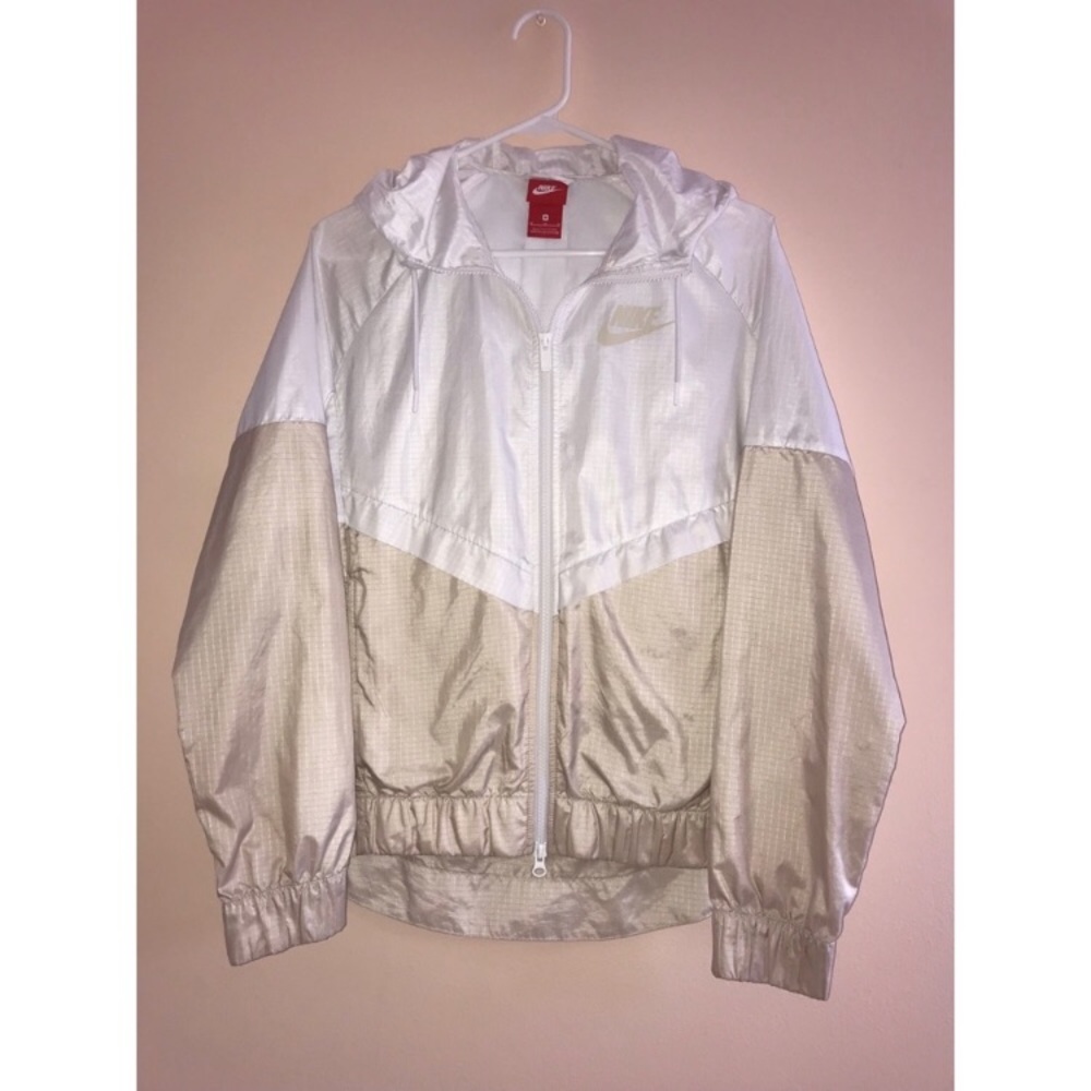 Women’s Nike Windbreaker